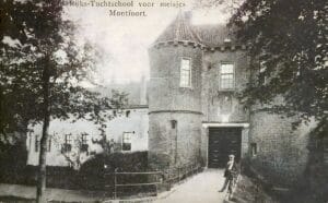 Poort 04 - M800__AIEOK+